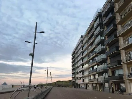 Zeedijk, A Seafront Very Close To Bruges Wenduine